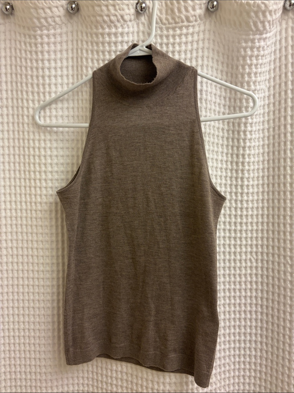 NAADAM Super Fine Cashmere Sleeveless Turtleneck in Heather Brown Sz S